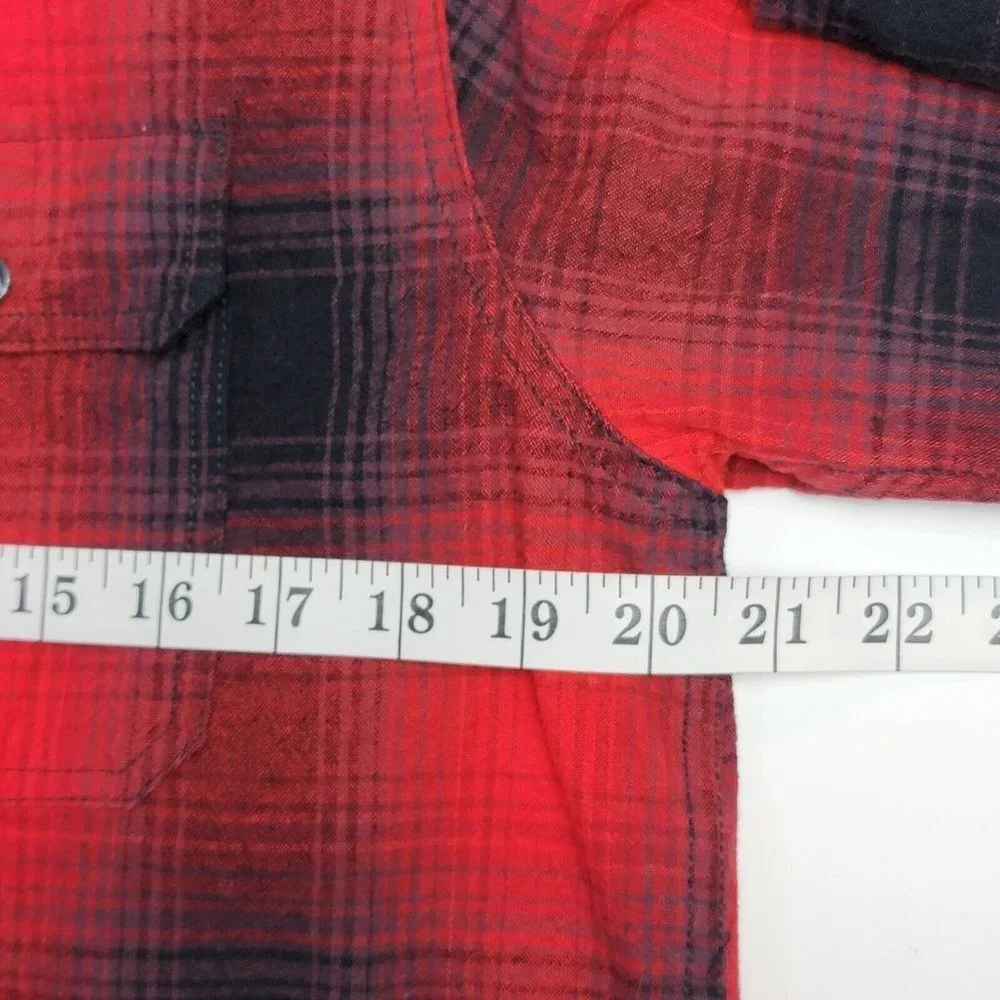 Woolrich Flannel Shirt Mens Medium Red Black Shadow Plaid Cotton Button Up - Picture 10 of 15
